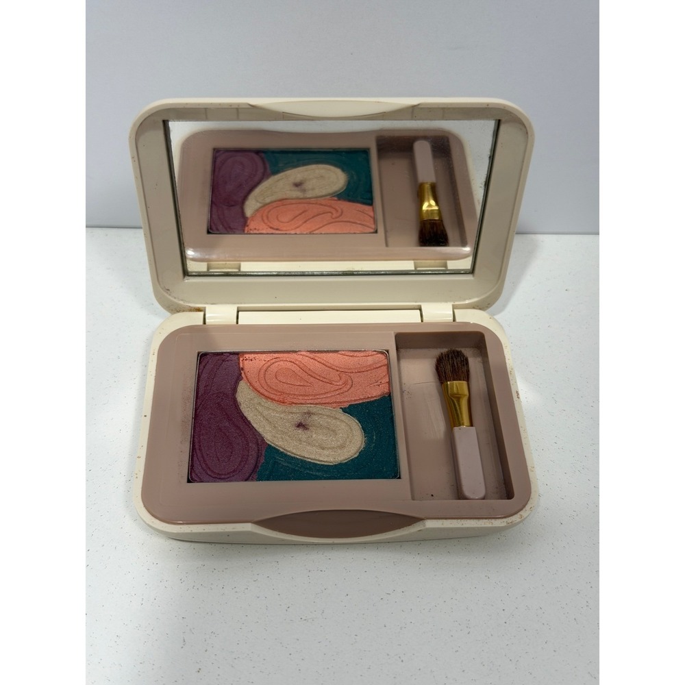 Estee Lauder Pressed Satin Eyeshadow Paisley 02 Currant Wine‎ Peachtree Fern